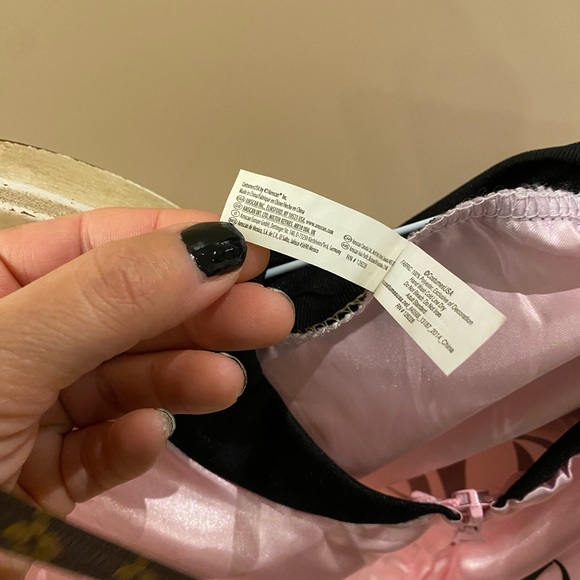 Halloween NWOT pink ladies 50s costume jacket grease - Picture 4 of 4